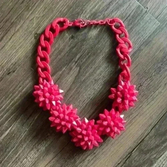 Pink Necklace - Heavy - Picture 1 of 2
